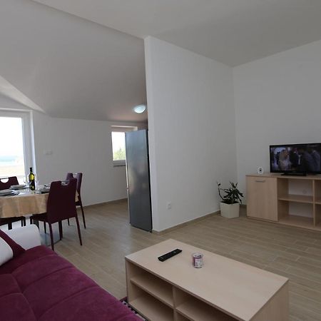 Apartments Sucic Iva I Tea Soline  Buitenkant foto